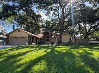 915 Heatherbrook Dr, Auburndale, FL 33823