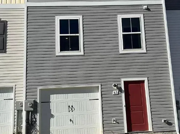 18 Thrower Rd, Hedgesville, WV 25427