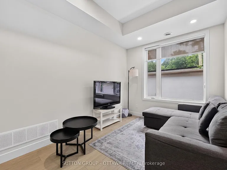 250 Ferland St #5 — Photo 7
