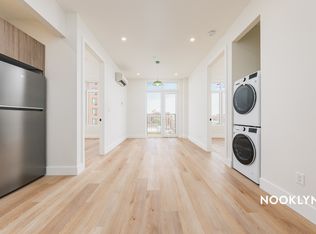 27-16 21st St #5F, Astoria, NY 11102