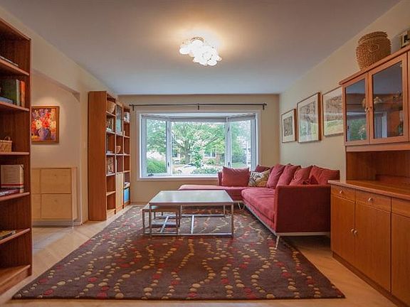 3rd image of 2971 Pebble Creek Dr