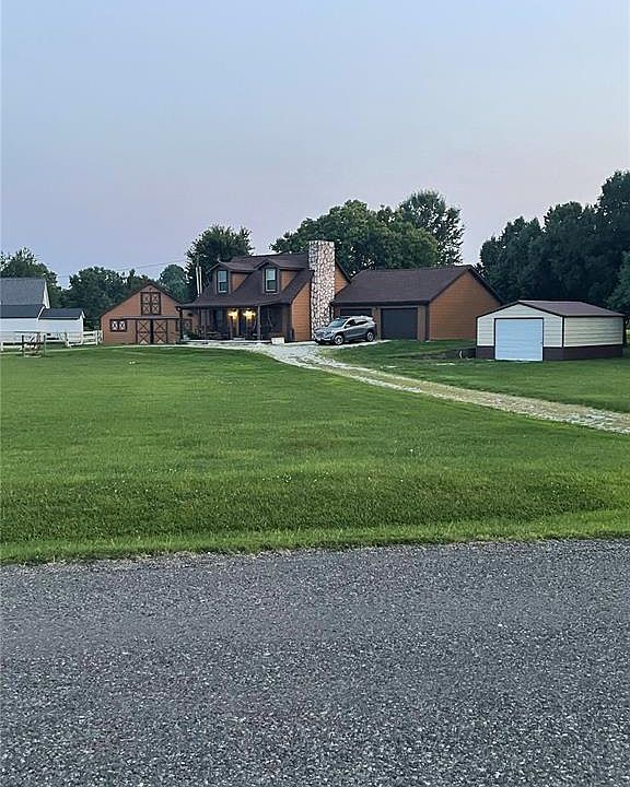 1st image of 3337 Sand Rd