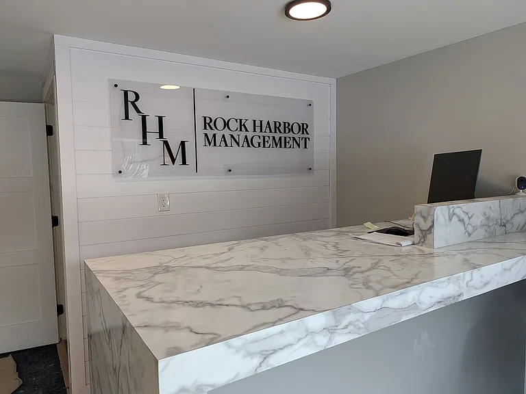 242 Commercial St — Photo 13