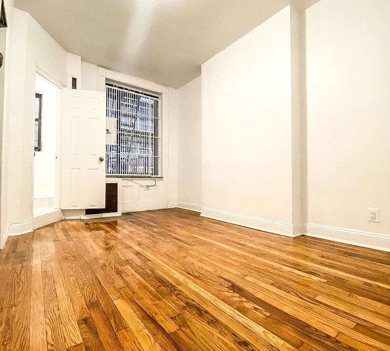 1st image of 309 E 69th St #3EASTR