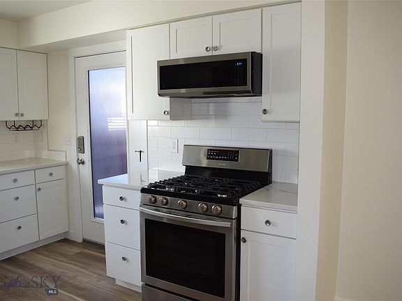 5th image of 8 Cherry St