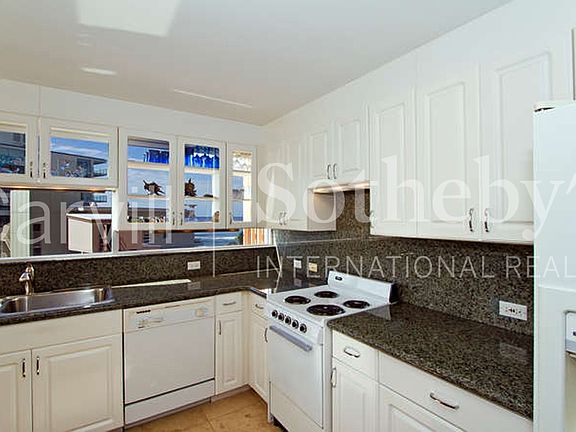 4th image of 2979 Kalakaua Ave APT 805
