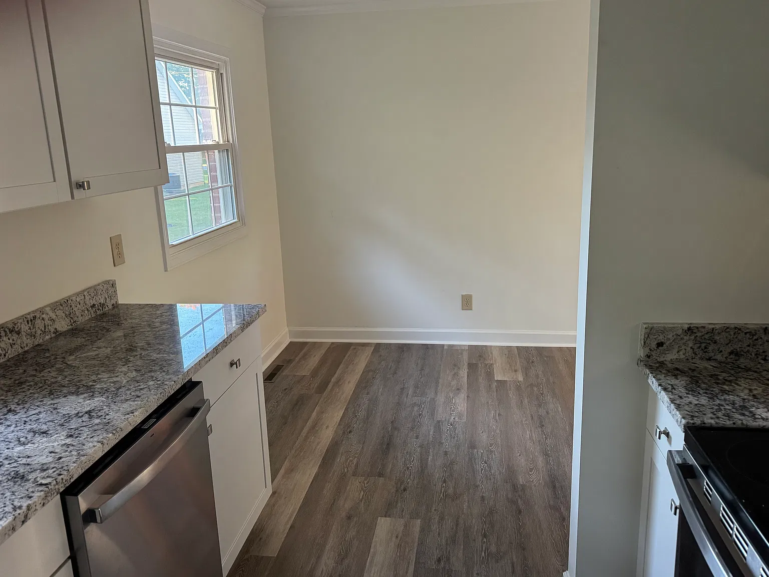 3 bed, 1.5 bath, 1025 sqft, $1,615 — Photo 4