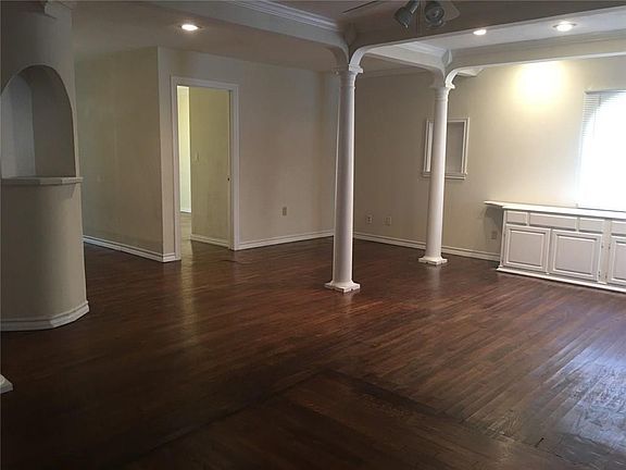 5th image of 3216 S University Dr