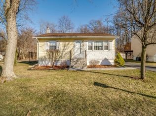 5 Williams Trl, Hopatcong, NJ 07843