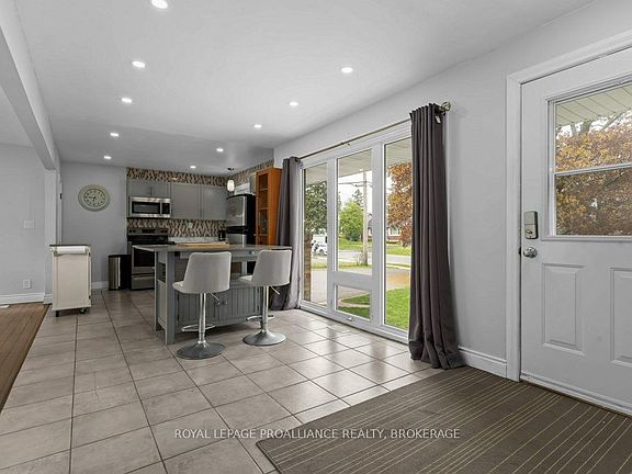 4th image of 168 Avenue Rd