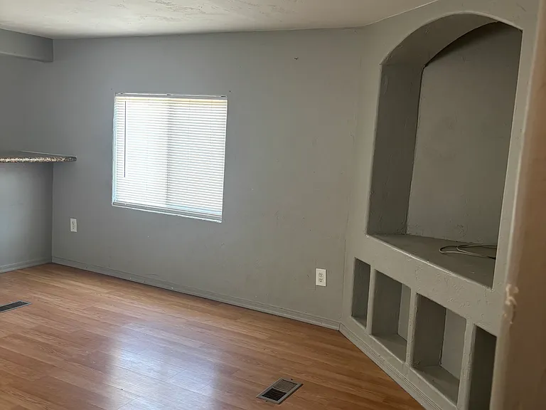 1390 Tumbleweed Dr — Photo 3