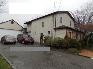 Walnut St, Westbury, NY 11590