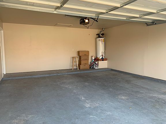 5th image of 3009 Meadowbrook Dr