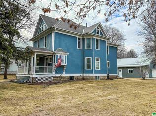 301 S Union St, Rock Rapids, IA 51246