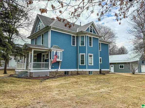 301 S Union St, Rock Rapids, IA 51246