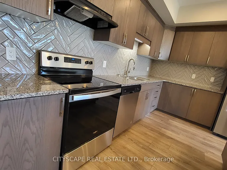 261 Woodbine Ave #C053 — Photo 11