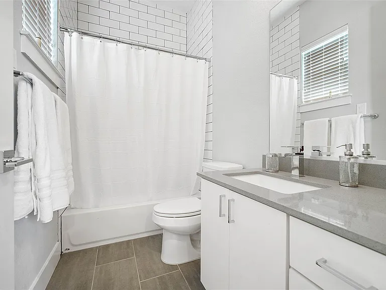 8411 Hempstead Rd #A — Photo 29