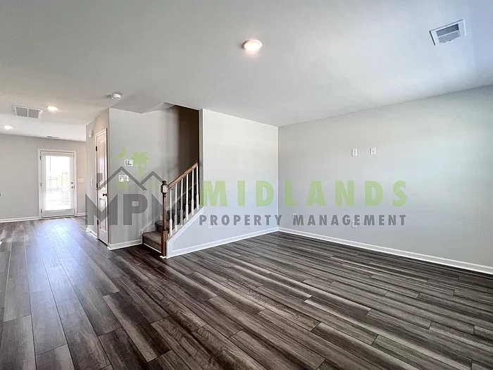 3 bed, 2.5 bath, 1288 sqft, $1,899 — Photo 4