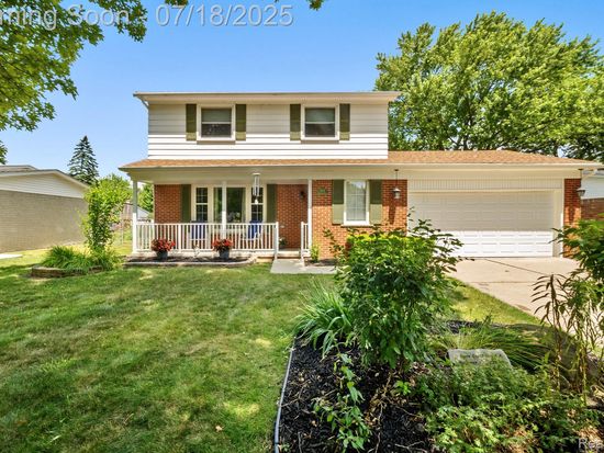 16272 Woodland St, Woodhaven, MI 48183