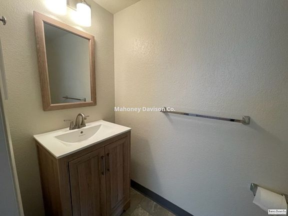 5th image of 342 Park Place Dr