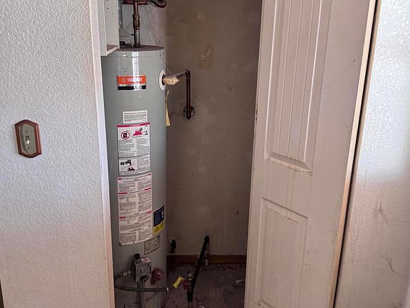 4th image of 2995 Dallas Dr