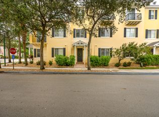 3823 NW 5th Ter, Boca Raton, FL 33431