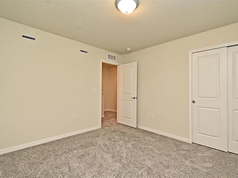 3101 Emerald Acres Ln — Photo 32