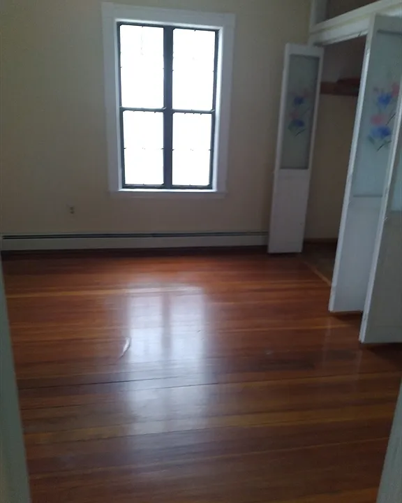 10 Norton St #3