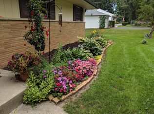 2545 Brookside Ln, Brookfield, WI 53005