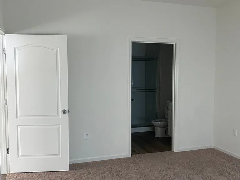 4516 Santa Fe St — Photo 9