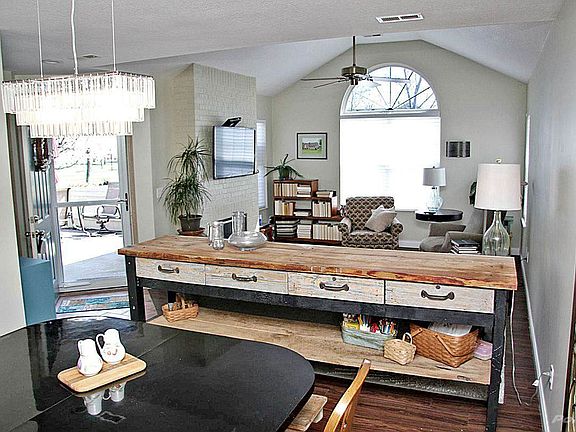 diningroomfamilyroom_1200