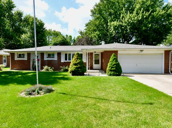 1725 Bittersweet Dr, Anderson, IN 46011
