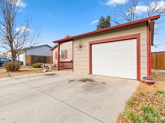 2nd image of 2032 Wedgewood Ct