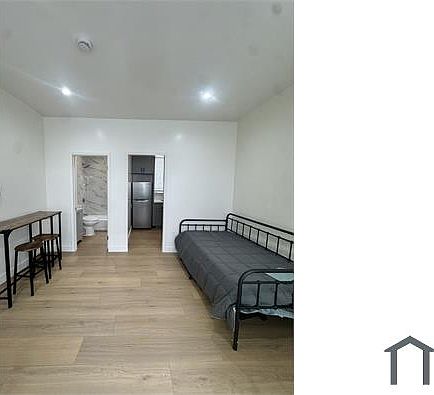 1st image of 2618 West Blvd