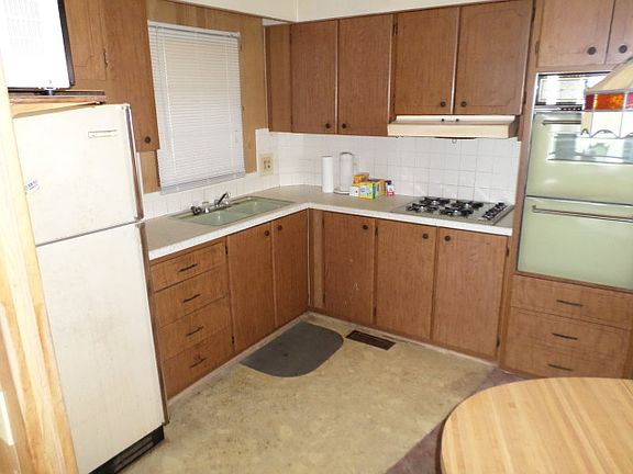 3rd image of 10550 Holloway Dr Lot 20