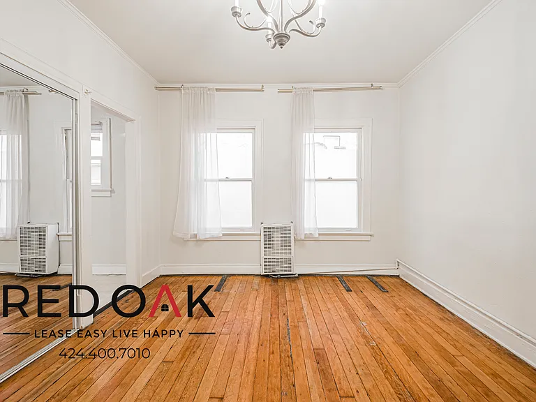 532 S Coronado St #202 — Photo 4