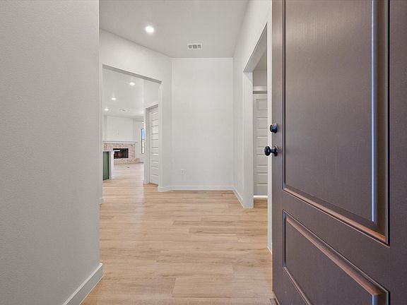 4th image of 6923 53rd St
