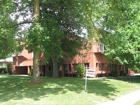 2nd image of 302 Buena Vista Dr APT G