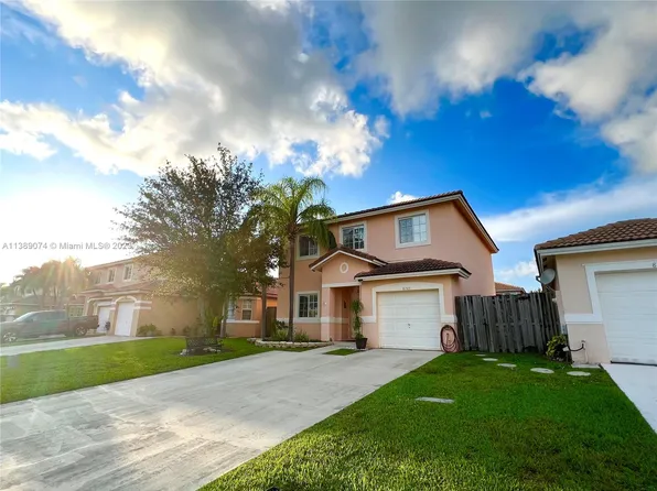 8705 SW 214th St, Cutler Bay, FL 33189