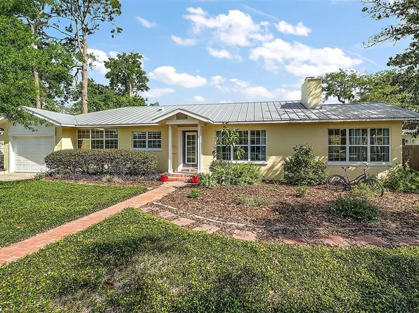 2301 Washington Rd, Mount Dora, FL 32757