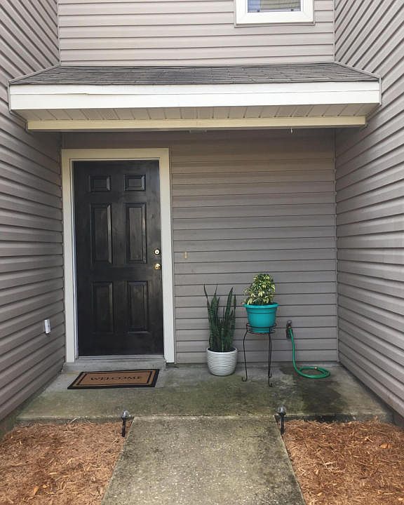 1st image of 1008 Rockport Dr