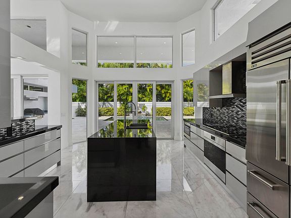 2nd image of 315 Eagle Drive