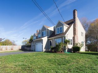 19 School St, Ipswich, MA 01938