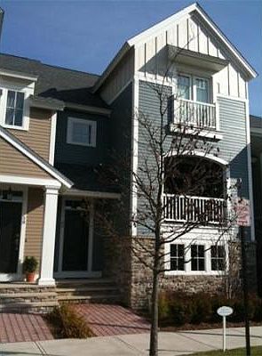 1st image of 53 Parkview St