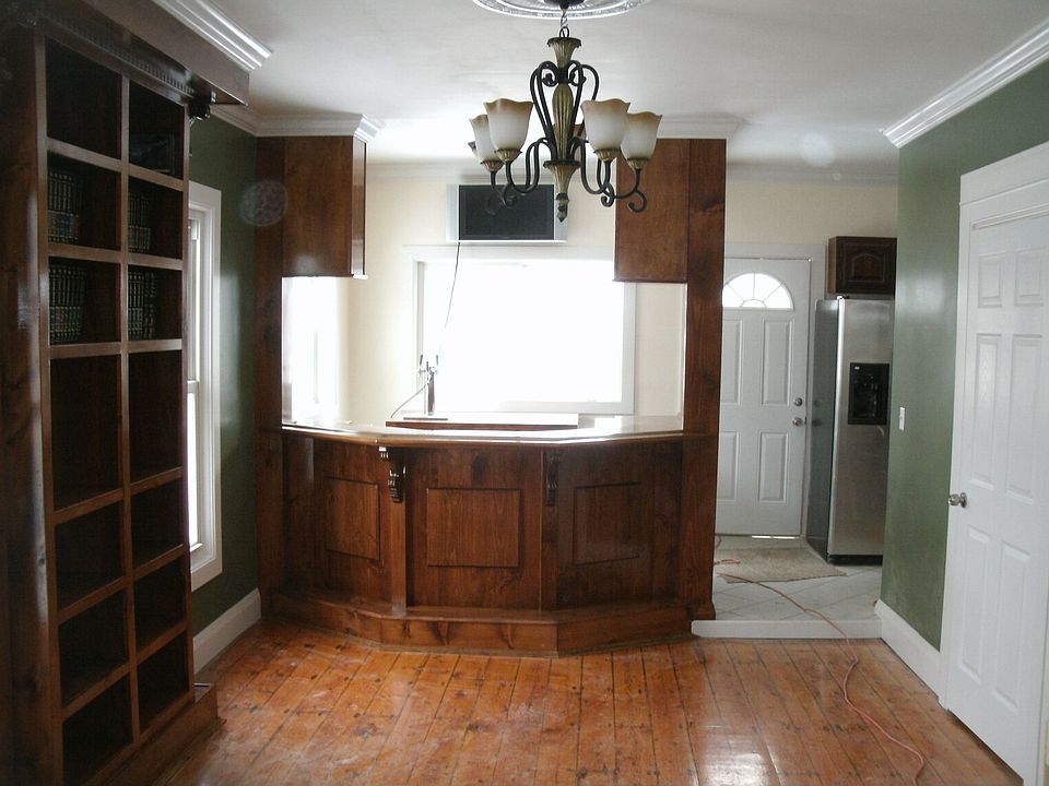 Dining room into breakfast nook/bar area