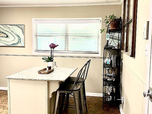 2nd image of 102 Sorority Dr