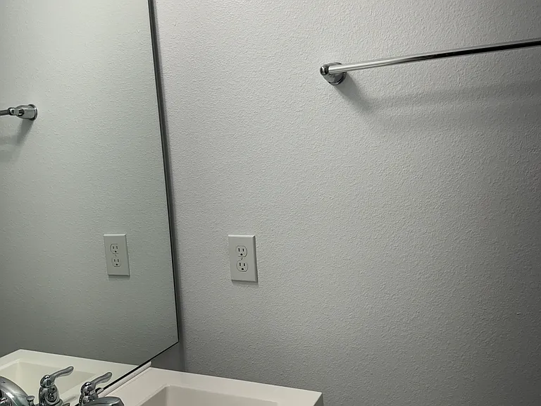 3587 Plainview Dr — Photo 10