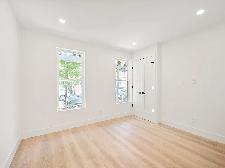 76 Java St #1 — Photo 3