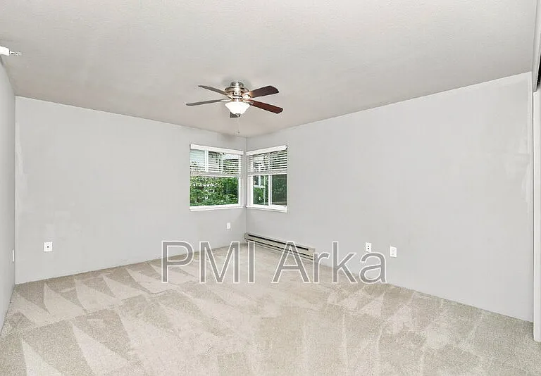 700 Front St S #D203 — Photo 8