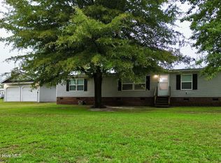 801 S Old Wire Rd, Red Springs, NC 28377